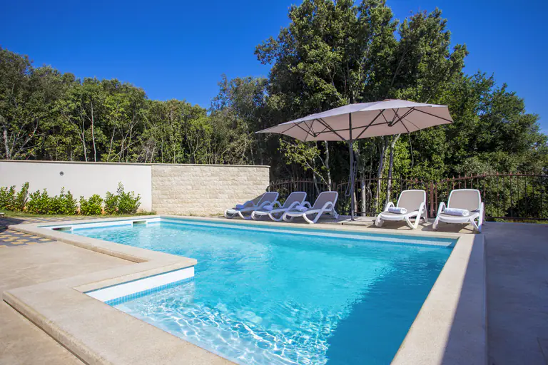 Private pool